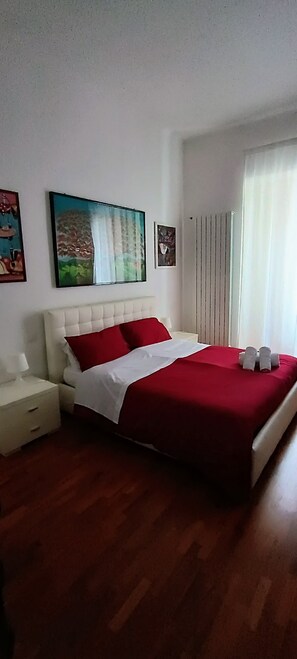 1 chambre, bureau, fer et planche à repasser, Wi-Fi gratuit
