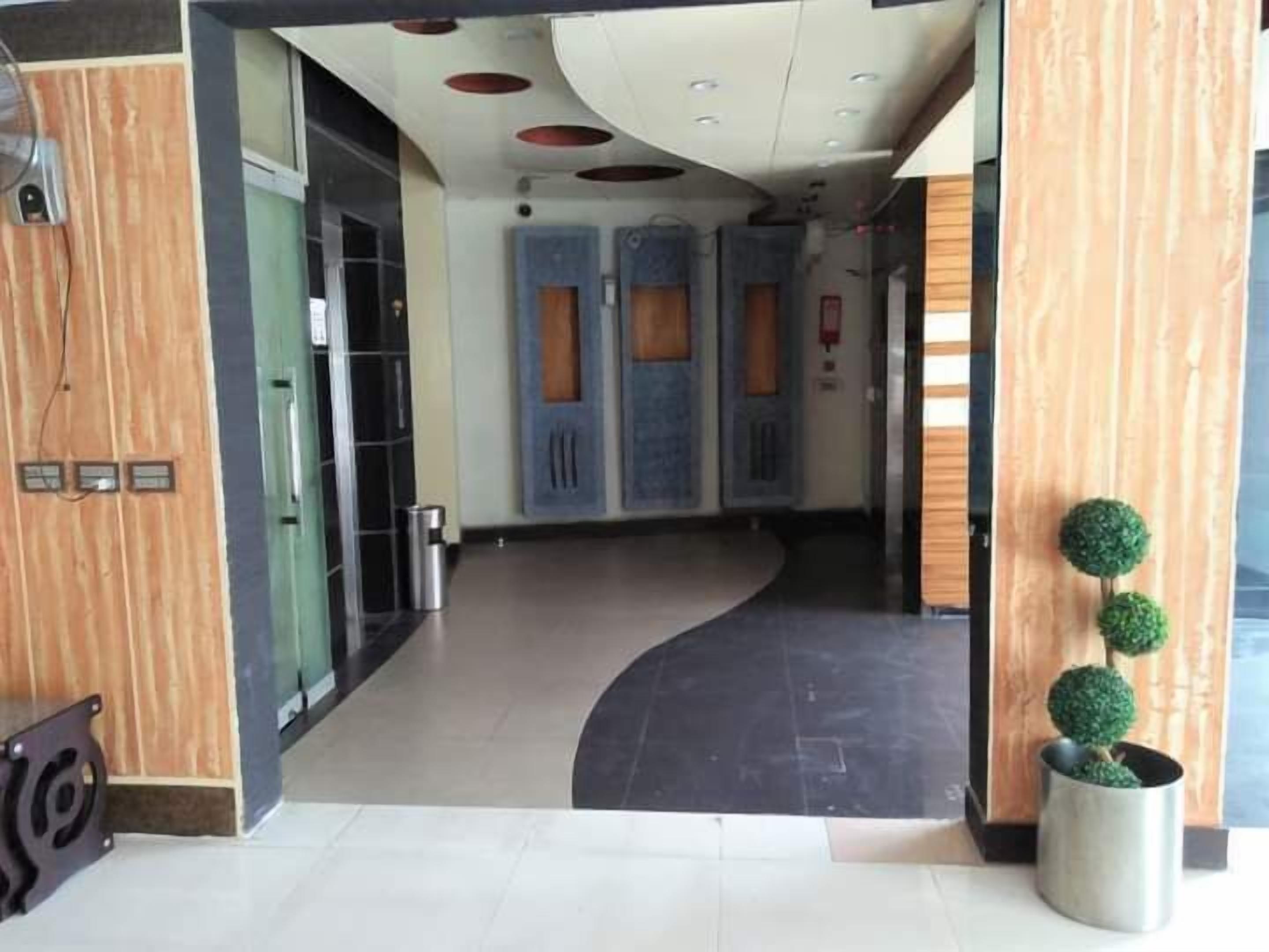 Pintu masuk hartanah