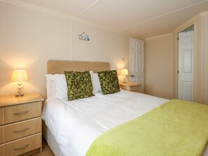 2 habitaciones, decoración personalizada y muebles diferentes