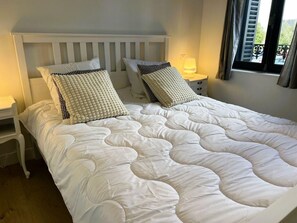 2 slaapkamers, een bureau, gratis wifi, beddengoed