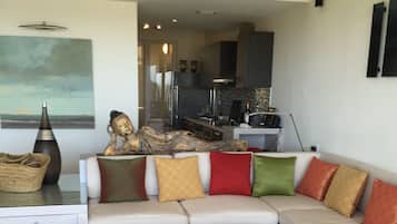 Apartment | Living area | TV