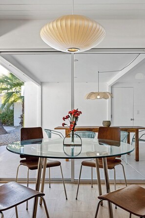 Dining - Martini Weekend: Mid-Century Luxury Home with Pool (Palm Springs)