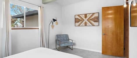 2 chambres, fer et planche à repasser, accès au Wi-Fi (inclus)