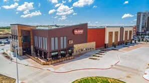 Exterior - El Gato Bandito (Denton)