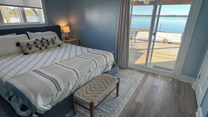 3 bedrooms, desk, iron/ironing board, travel crib - Lake front living with private sandy beach! (Elizabethtown)