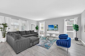 Fernseher, Stereoanlage