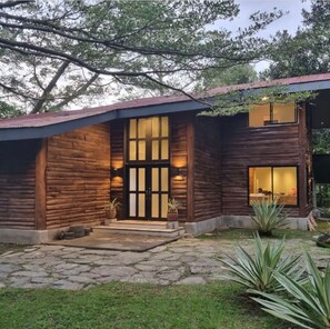 Fachada da propriedade