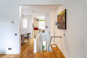 Interior - Farringdon Leo Loft Retreat (London)