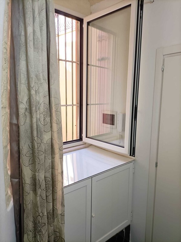 Exclusive-Dreibettzimmer | Terrasse/Patio