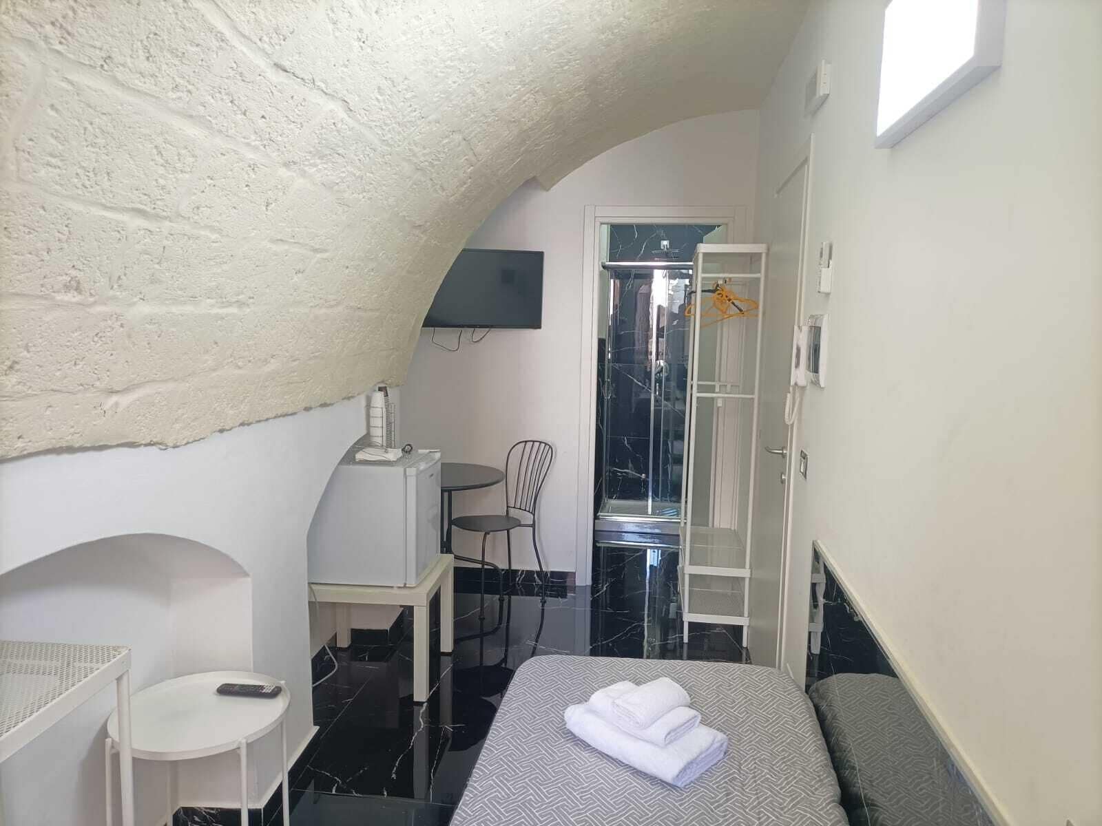 Foto - Newhouse Rooms BLACK & WHITE