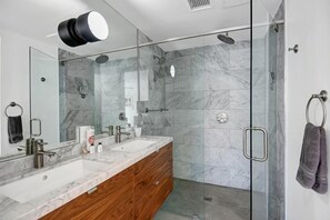 Ferienhaus | Badezimmer