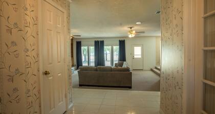 4 Bedroom Farmhouse XXII & Event Venue 117 Acres