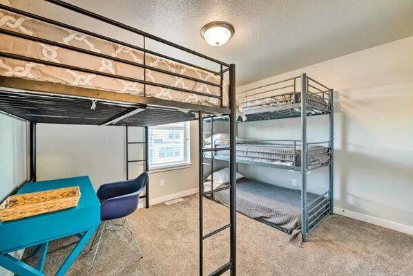 3 bedrooms, WiFi