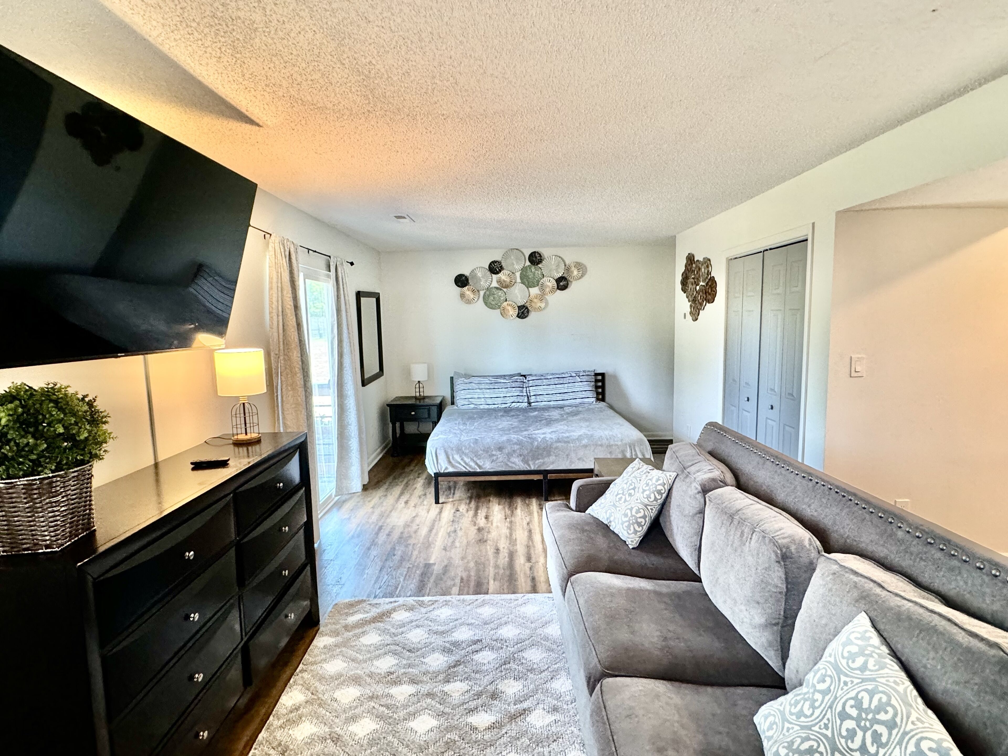 1 bedroom, iron/ironing board, WiFi, bed sheets