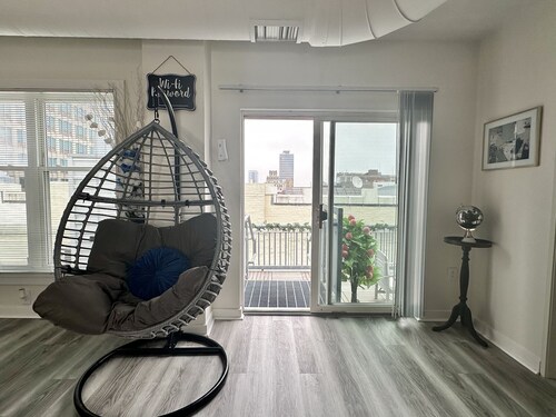 Luxury 2 Bedroom 2 Bathroom Penthouse Dwn Twn Indy W/ Balcony City View ☀️