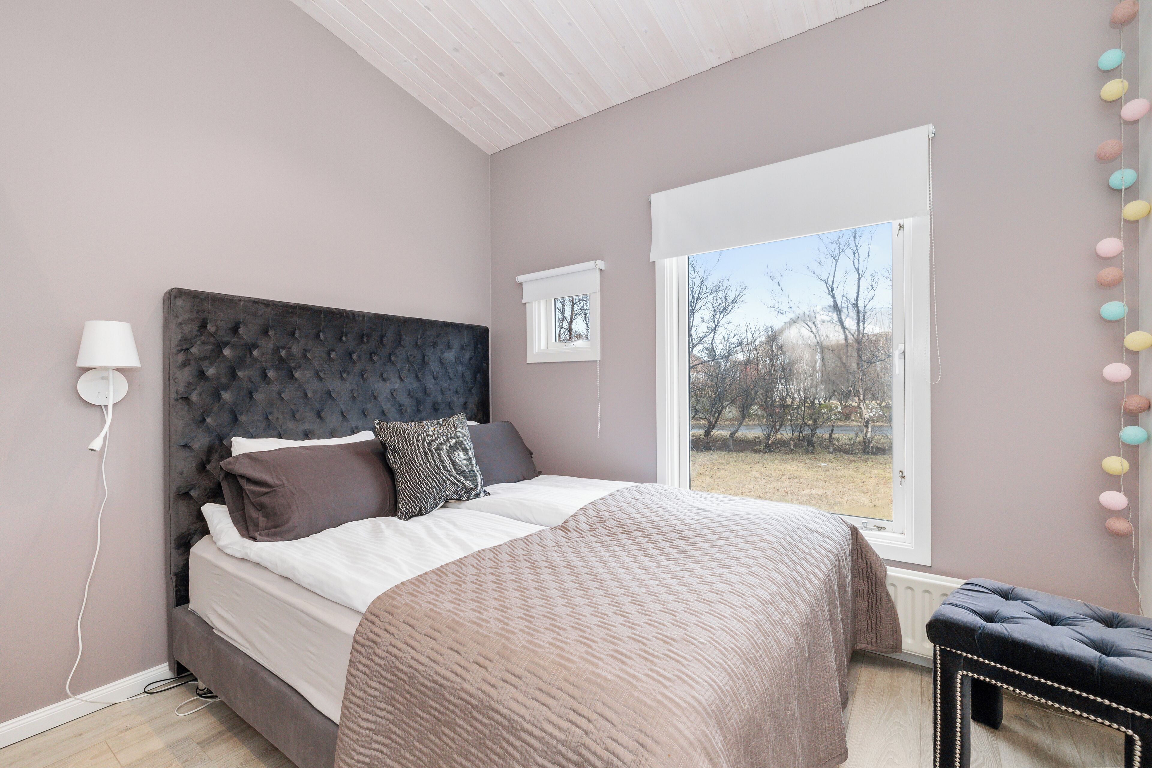 House | 5 bedrooms, iron/ironing board, WiFi (free), bed sheets