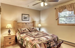 5 bedrooms, free WiFi, bed sheets