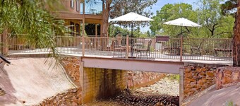 Sedona Cozy Condo with Pool, Walk to Restaurants, 4-Min to Hiking, Near Stores