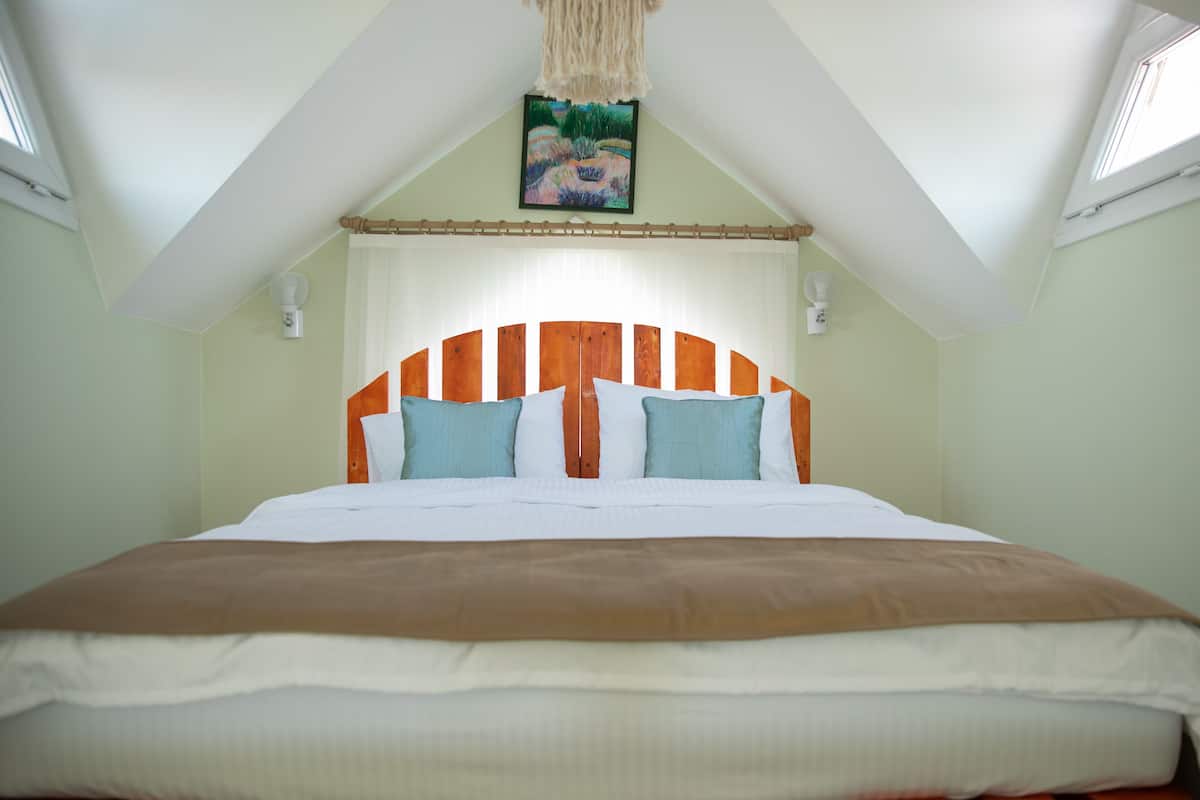 Iris Evi | 1 habitación, sábanas de algodón egipcio y ropa de cama de alta calidad