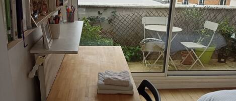 3 室のベッドルーム、アイロン / アイロン台、WiFi、ベッドシーツ