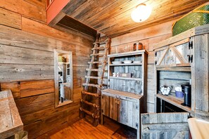 Interior - Western-Themed Decatur Studio on Main Street! (Decatur)
