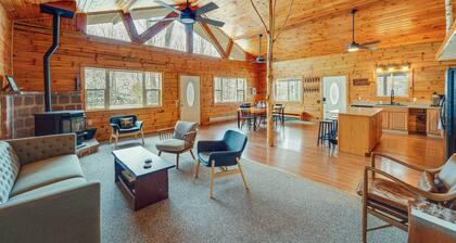 Oswegatchie River Cabin w/ Kayaks + Fire Pit!