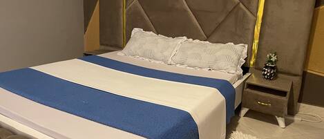 1 camera, ferro/asse da stiro, Wi-Fi, lenzuola