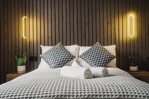 Apartment | 1 bedroom, desk, iron/ironing board, free WiFi - Modern Apartment Near Wembley Stadium (Wembley)