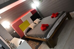 1 habitación, wifi y ropa de cama