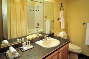 Clean and sanitized bathroom with fresh towels upon your arrival.