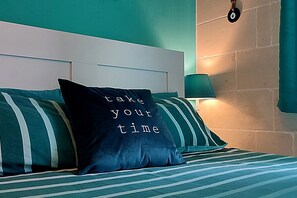 2 bedrooms, desk, iron/ironing board, free WiFi - Unique New Apartment - Victoria - Gozo (VICTORIA)