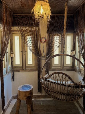 Habitación romántica | 1 dormitorio, ropa de cama de alta calidad, colchones viscoelásticos