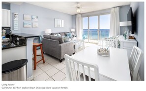 Smart-tv och eldstad