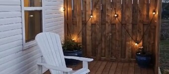 Cozy 2-bedroom house in beautiful North Rustico with WiFi, AC