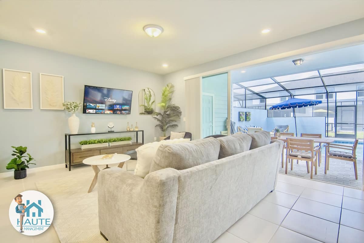 Royal House | Living area