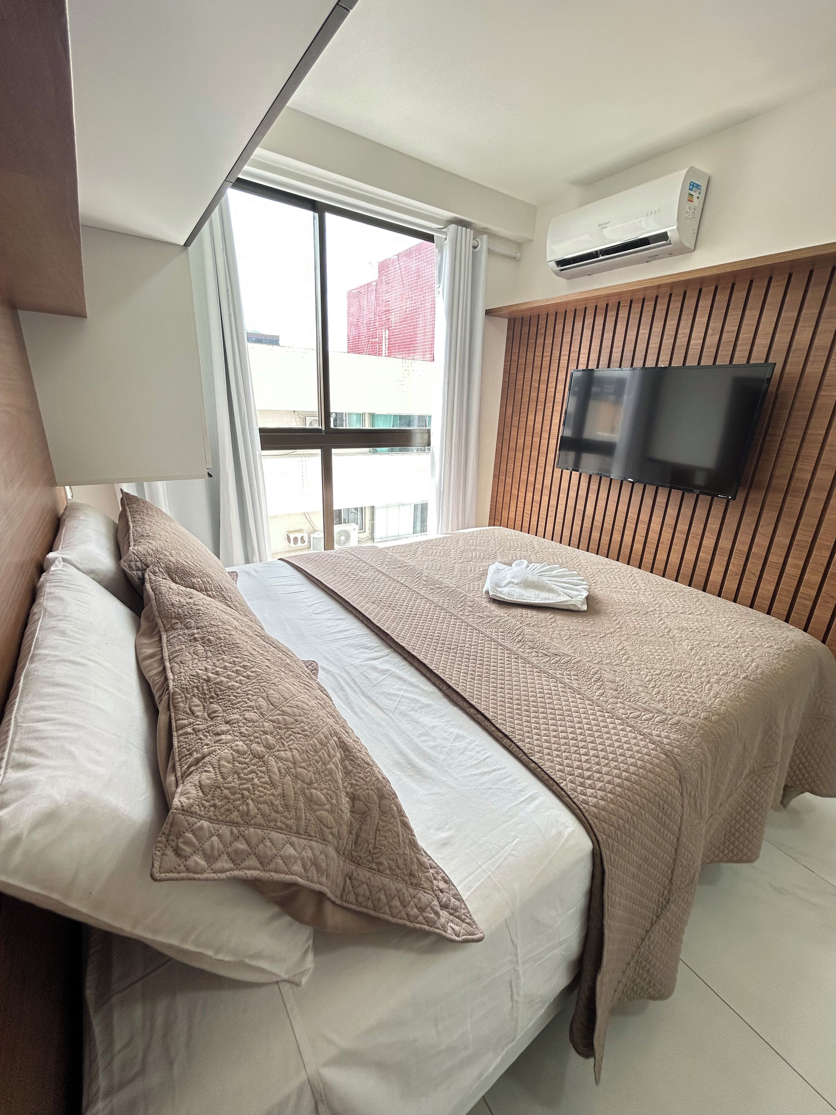 Apartment | 1 bedroom, blackout drapes, free WiFi, bed sheets