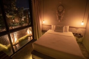 Deluxe Double Room, Pool View