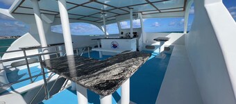 🏝 Full-day Yacht Adventure: Fun Memories, Captain & Crew Included🤩