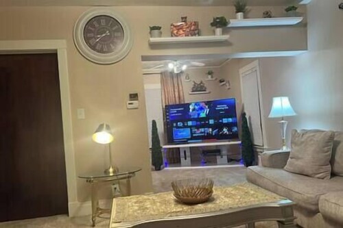 Bel apartment 4Beds/2BR with 100% Fiber internet, Bel apartment in Morningside