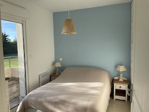 1 bedroom, iron/ironing board