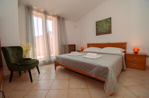 6 bedrooms, Internet, bed sheets - Villa Natalia by Istrabook (Pula)