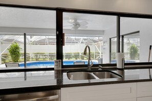 Interior - Salt Water Pool 15 min to Beach and a Cooks Dream! (Port St. Lucie)