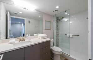 Shower - Premium Suite, 1 Bedroom with Full Kitchen
 (Naples)