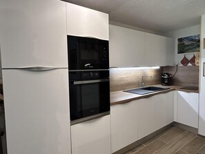 Microwave, oven, coffee/tea maker, toaster