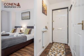 Căn hộ | 2 phòng ngủ, bàn ủi/dụng cụ ủi quần áo 
