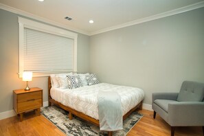 2 Schlafzimmer, Bügeleisen/Bügelbrett, WLAN