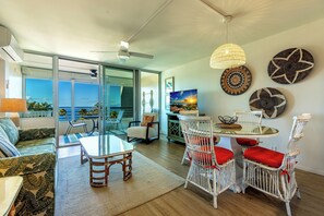 Smart TV, books, stereo - Kamaole Beach Royale #609 | Sunset views! | HOTEL ZONED | (Kihei)