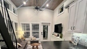 Interior - Angler Cottage at KY Lake (Springville)