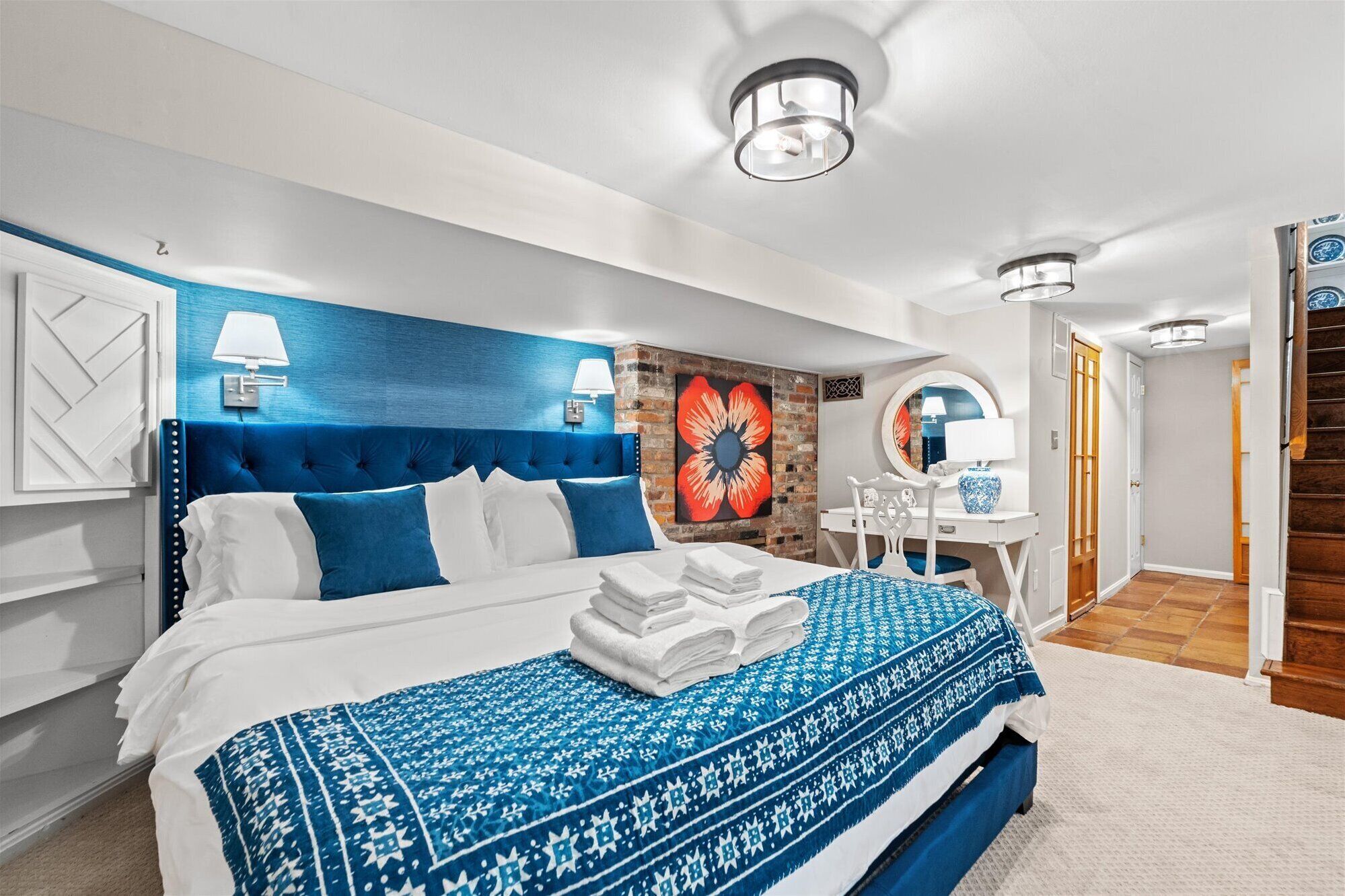 3 bedrooms, desk, iron/ironing board, free WiFi