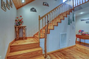 Interior - Smoky Mountain Getaway by RedAwning (Cosby)